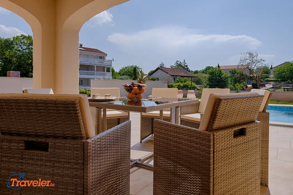 Pool House Near Beach in Pinezići for 10 Guests