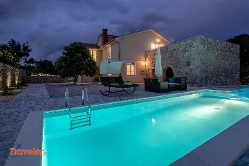 Vrh Villa with Private Pool for Up to 10 Guests