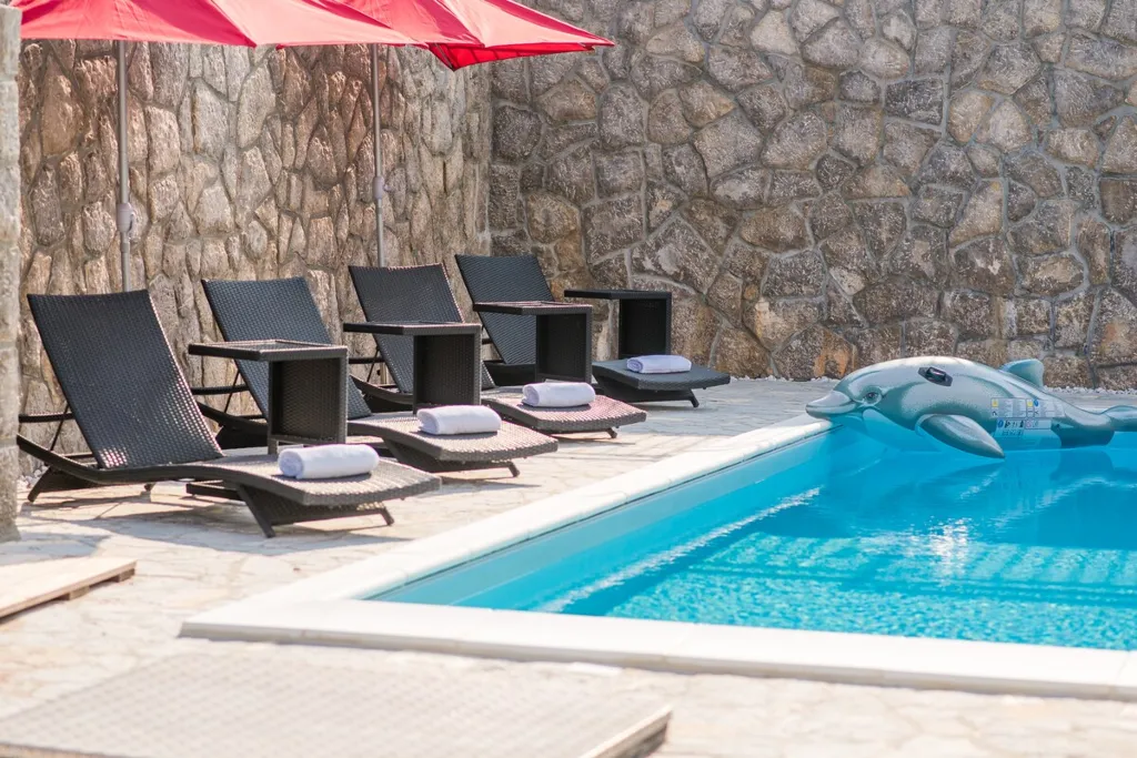 Vrh Villa with Private Pool for Up to 10 Guests