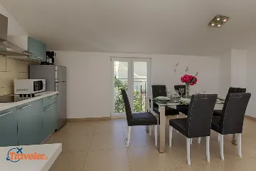 Vrh Villa with Private Pool for Up to 10 Guests