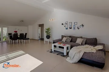 Vrh Villa with Private Pool for Up to 10 Guests