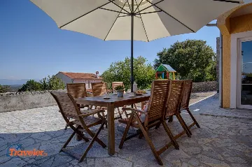 Vrh Villa with Private Pool for Up to 10 Guests