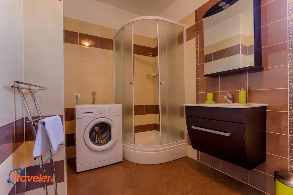Vrh Villa with Private Pool for Up to 10 Guests