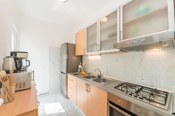 Modern 4-Bedroom House in Privlaka for 8 Guests