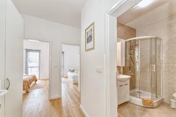 Modern 4-Bedroom House in Privlaka for 8 Guests