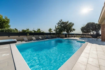 Privlaka Sea-Front Villa with Heated Pool & Jacuzzi