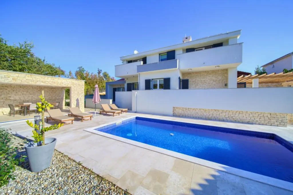 Air-Conditioned Villa with Pool in Vrbnik, Croatia