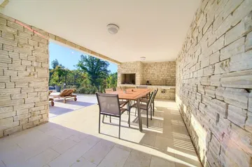 Air-Conditioned Villa with Pool in Vrbnik, Croatia