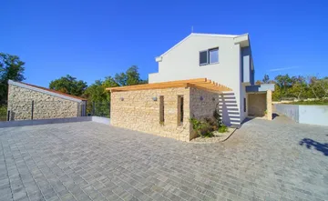 Air-Conditioned Villa with Pool in Vrbnik, Croatia