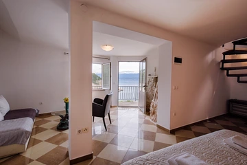 Sea-View Cliff Villa in Vrbnik for 6
