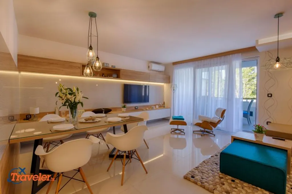 Penthouse in Krk with Private Roof Jacuzzi