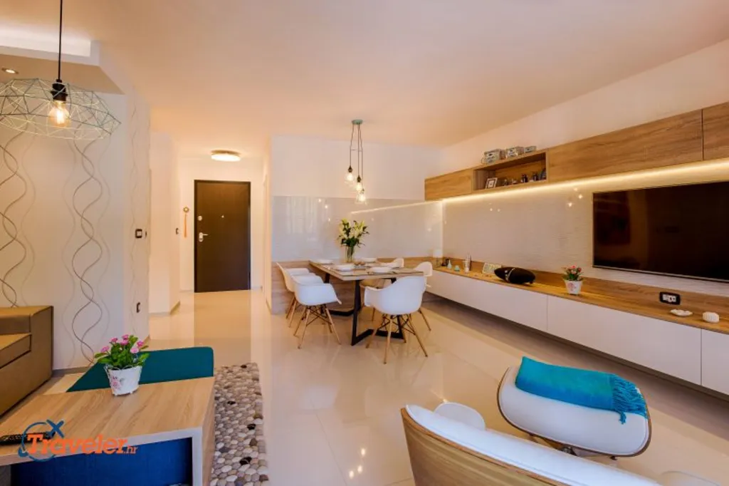 Penthouse in Krk with Private Roof Jacuzzi