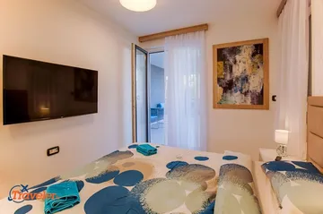 Penthouse in Krk with Private Roof Jacuzzi