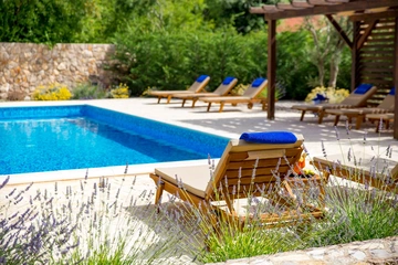 Stone Villa with Pool for 10 Guests in Dobrinj