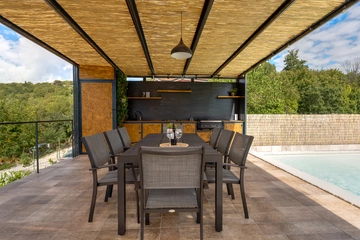 Kastav 4-Bedroom Villa for Up to 8 Guests