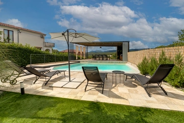 Kastav 4-Bedroom Villa for Up to 8 Guests