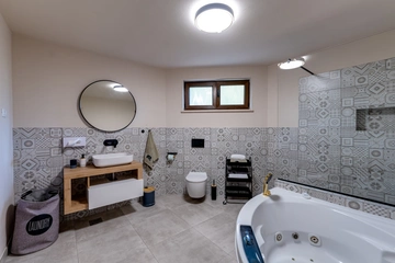 Kastav 4-Bedroom Villa for Up to 8 Guests