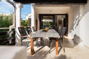 4-Bedroom Villa in Poreč for Up to 8 Guests