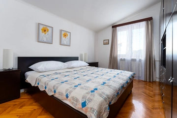 4-Bedroom Villa in Poreč for Up to 8 Guests