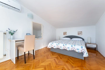 4-Bedroom Villa in Poreč for Up to 8 Guests