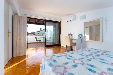 4-Bedroom Villa in Poreč for Up to 8 Guests