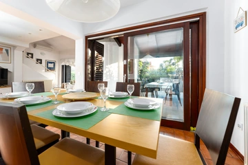 4-Bedroom Villa in Poreč for Up to 8 Guests