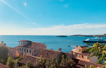 4-Bedroom Villa in Poreč for Up to 8 Guests