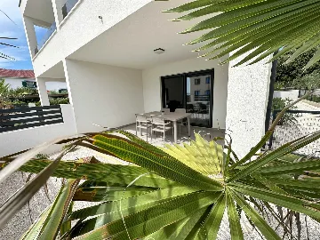 Sea-View Terrace Apartment in Vir for 2 Guests