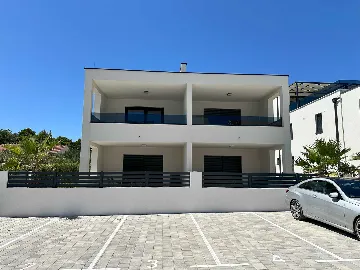 2-Bedroom Apartment in Vir with Sea-View Terrace