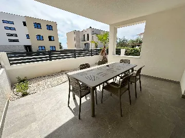 2-Bedroom Apartment in Vir with Sea-View Terrace