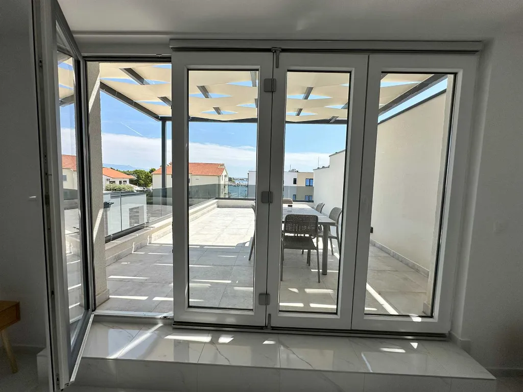Studio Apartment in Vir with Terrace