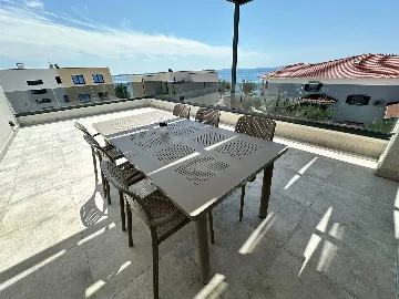 Studio Apartment with Sea View in Vir