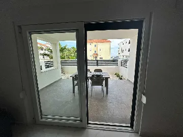 Sea-View Terrace Apartment for 2 in Vir