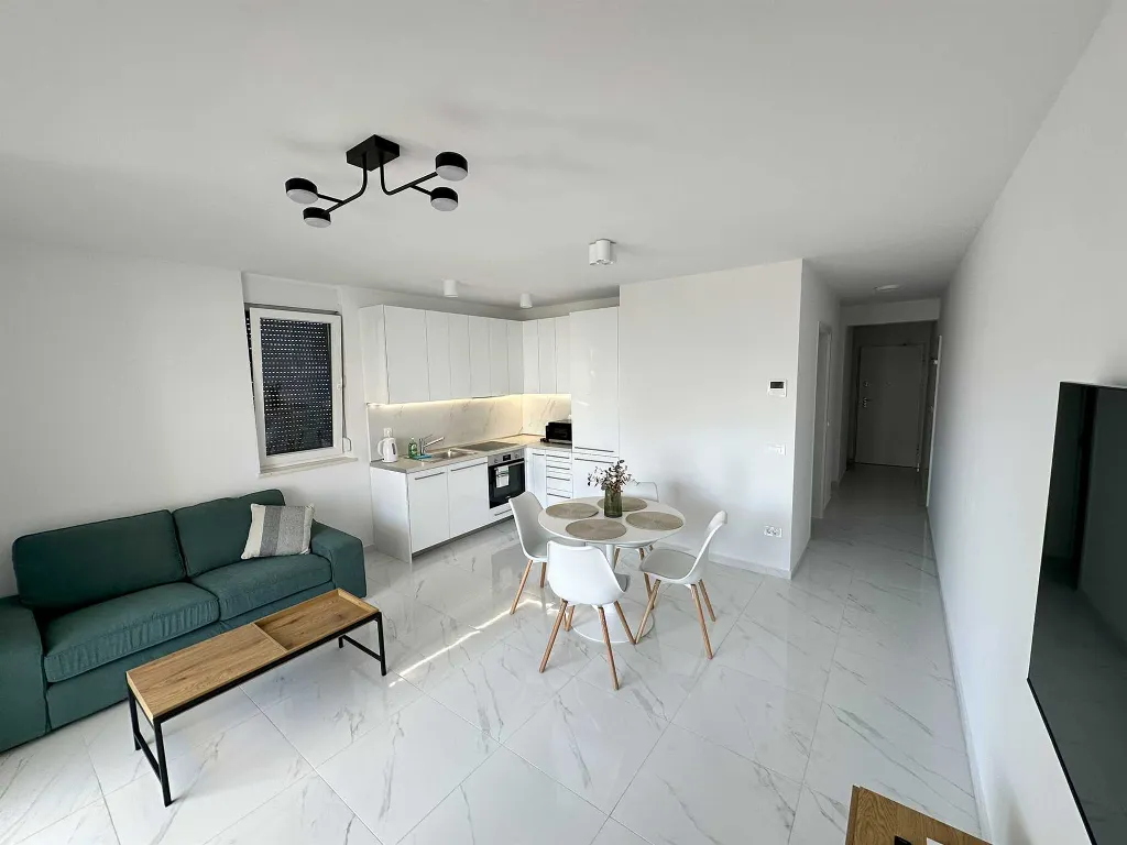 Balcony Sea-View Apartment in Vir (Sleeps 4)