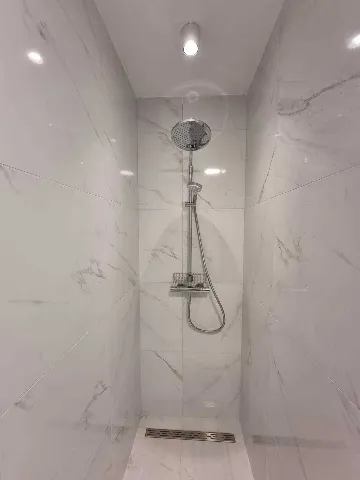 One-Bedroom Apartment with Terrace in Vir