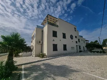 One-Bedroom Apartment with Sea View Terrace, Vir