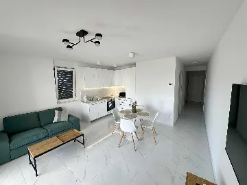 Two-Bedroom Apartment in Vir with Terrace & Sea View