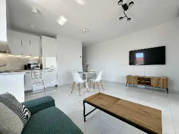 Two-Bedroom Apartment in Vir with Terrace & Sea View