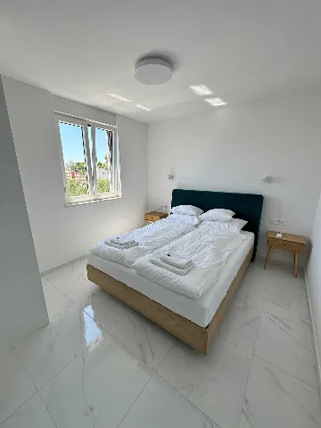 Two-Bedroom Apartment in Vir with Balcony Sea View