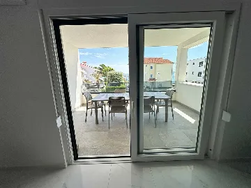 Two-Bedroom Apartment in Vir with Balcony Sea View