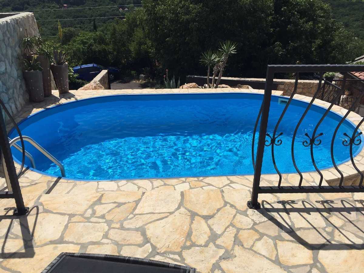 Tradicionalna primorska kuća za odmor Paun