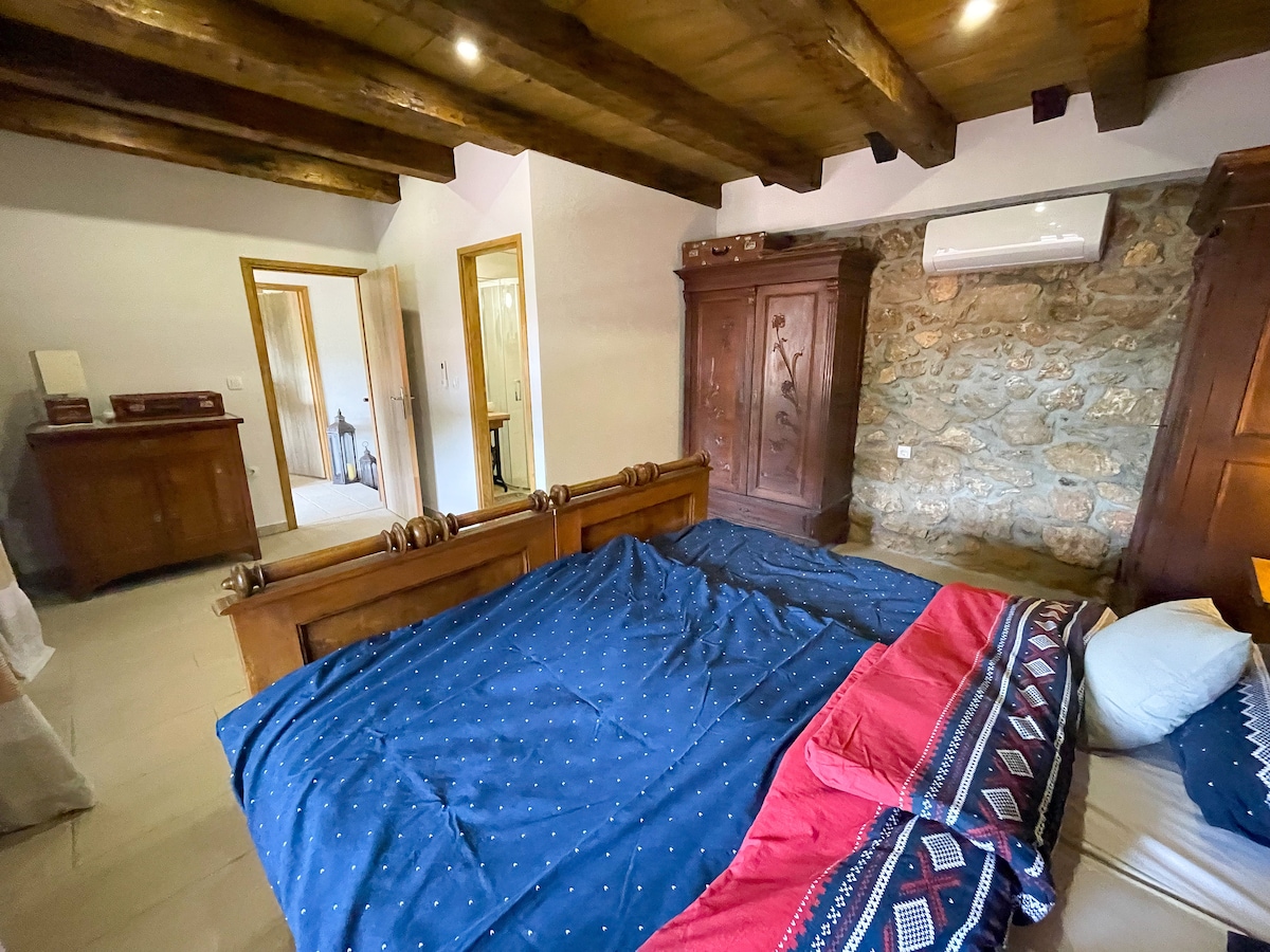 Tradicionalna primorska kuća za odmor Paun