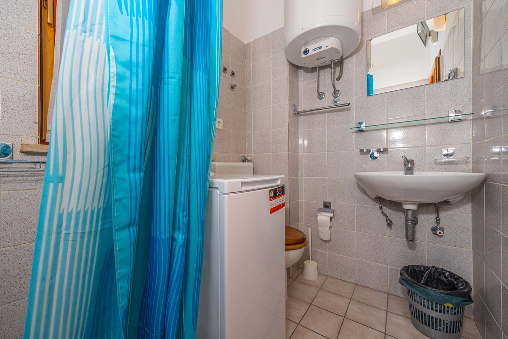 Apartment Mistral 3