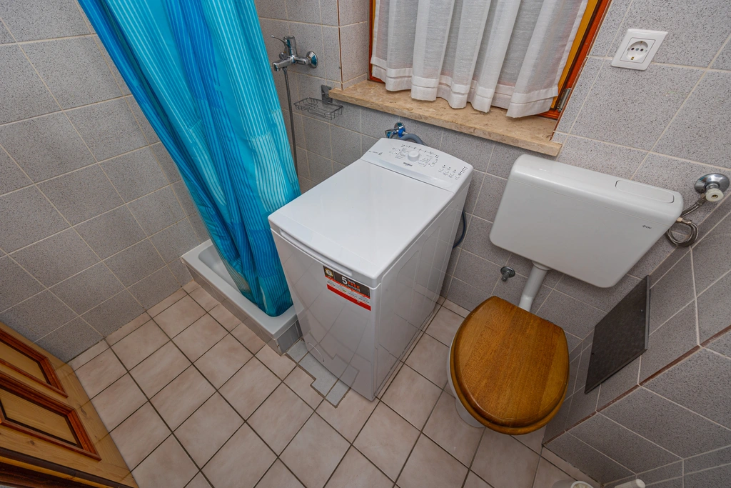Apartment Mistral 3