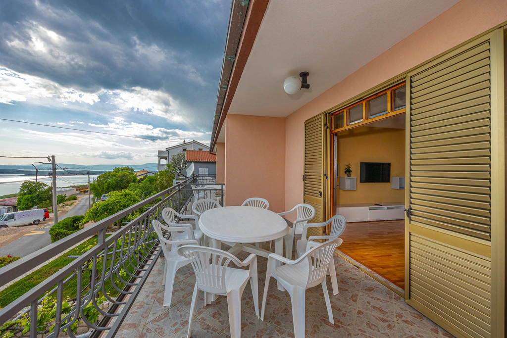 Apartment Mistral 3