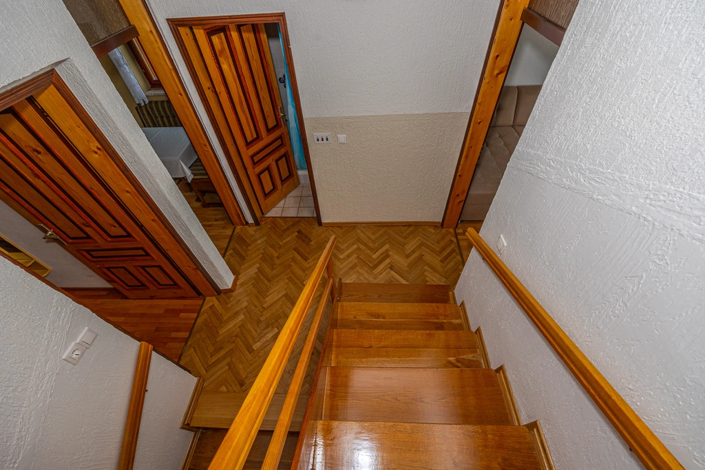 Apartment Mistral 3