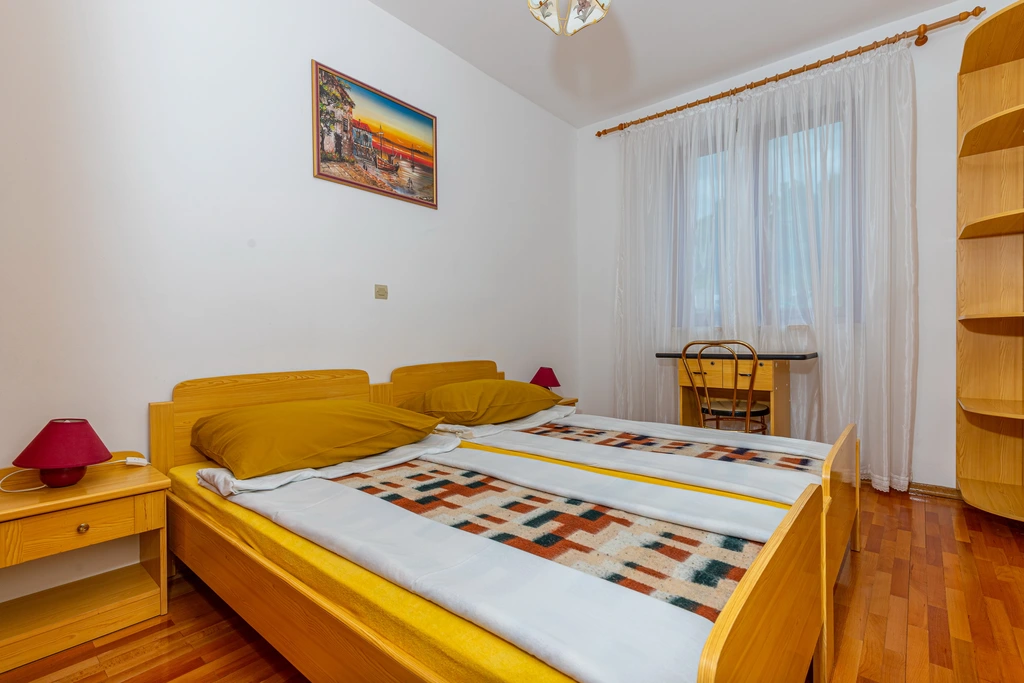 Apartment Mistral 3