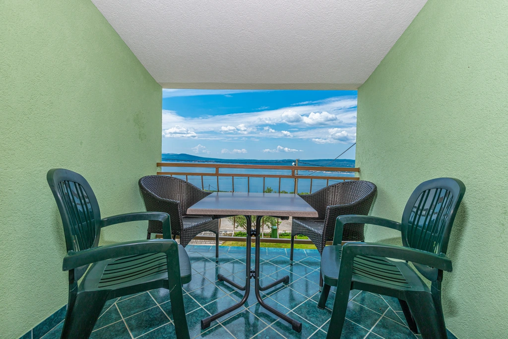 Apartment Mistral 4