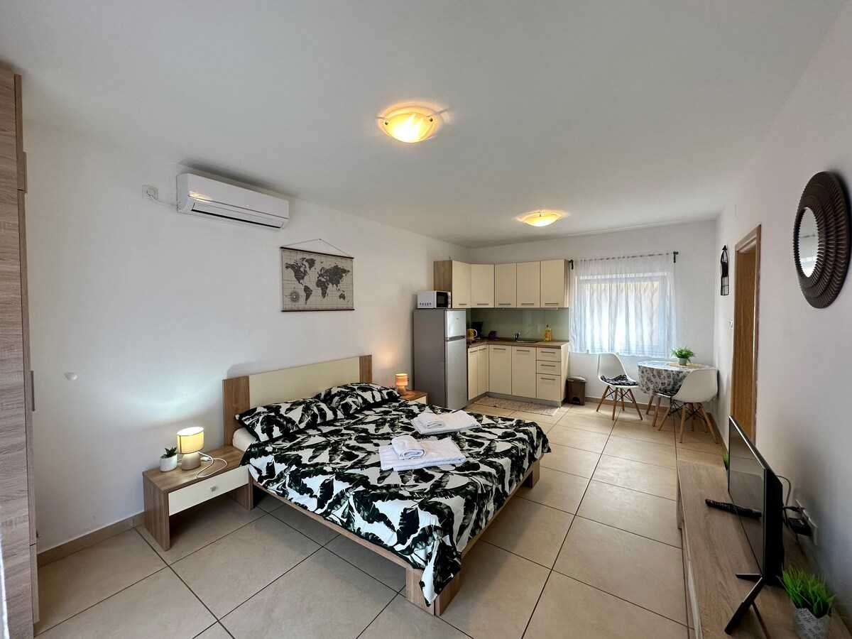 Studio apartment Easy