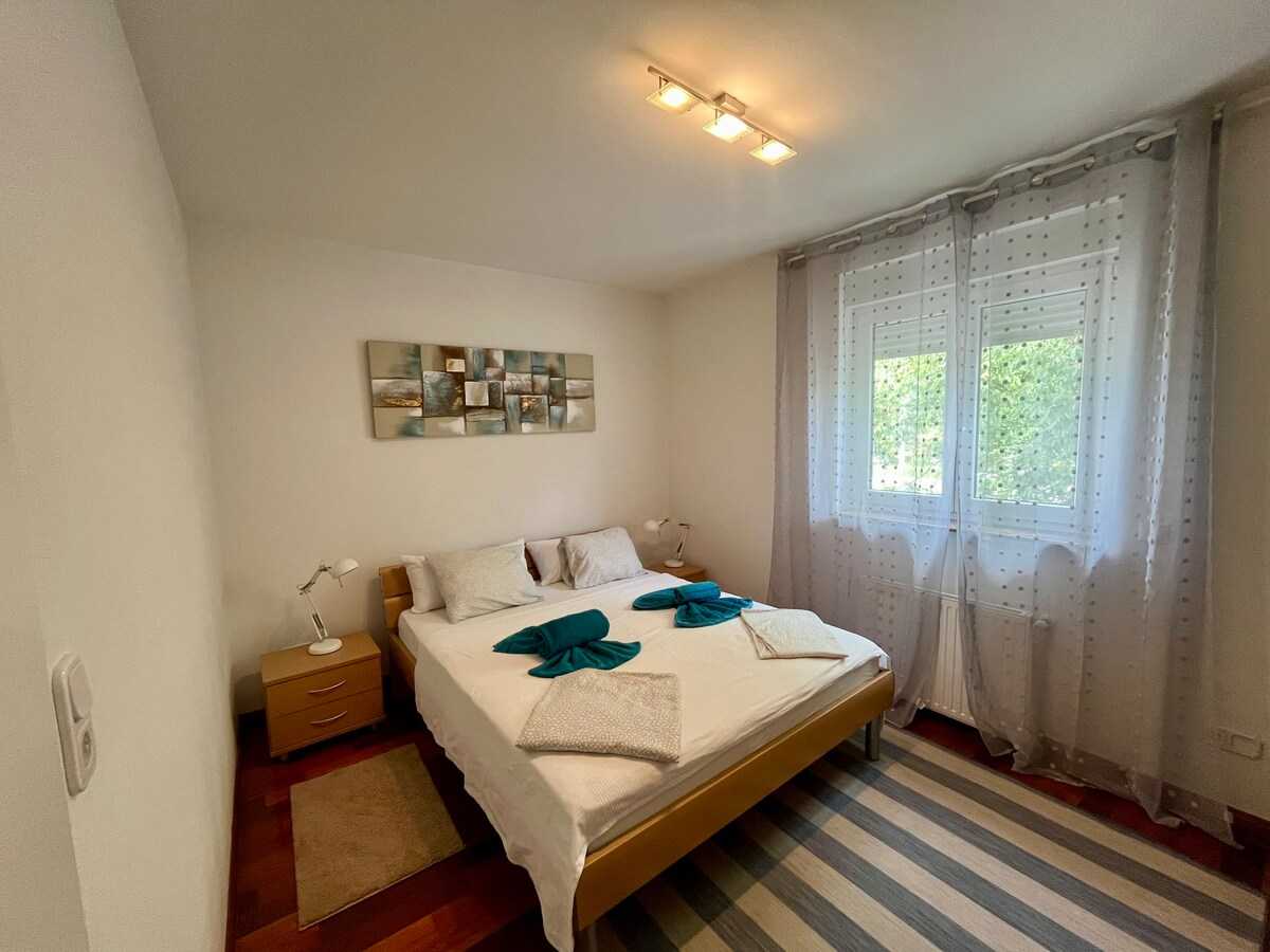 Apartment Picturesque Retreat